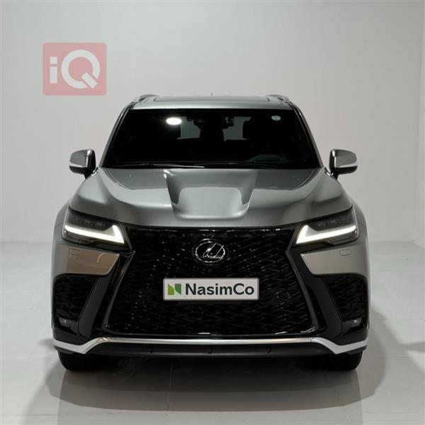 Lexus for sale in Iraq